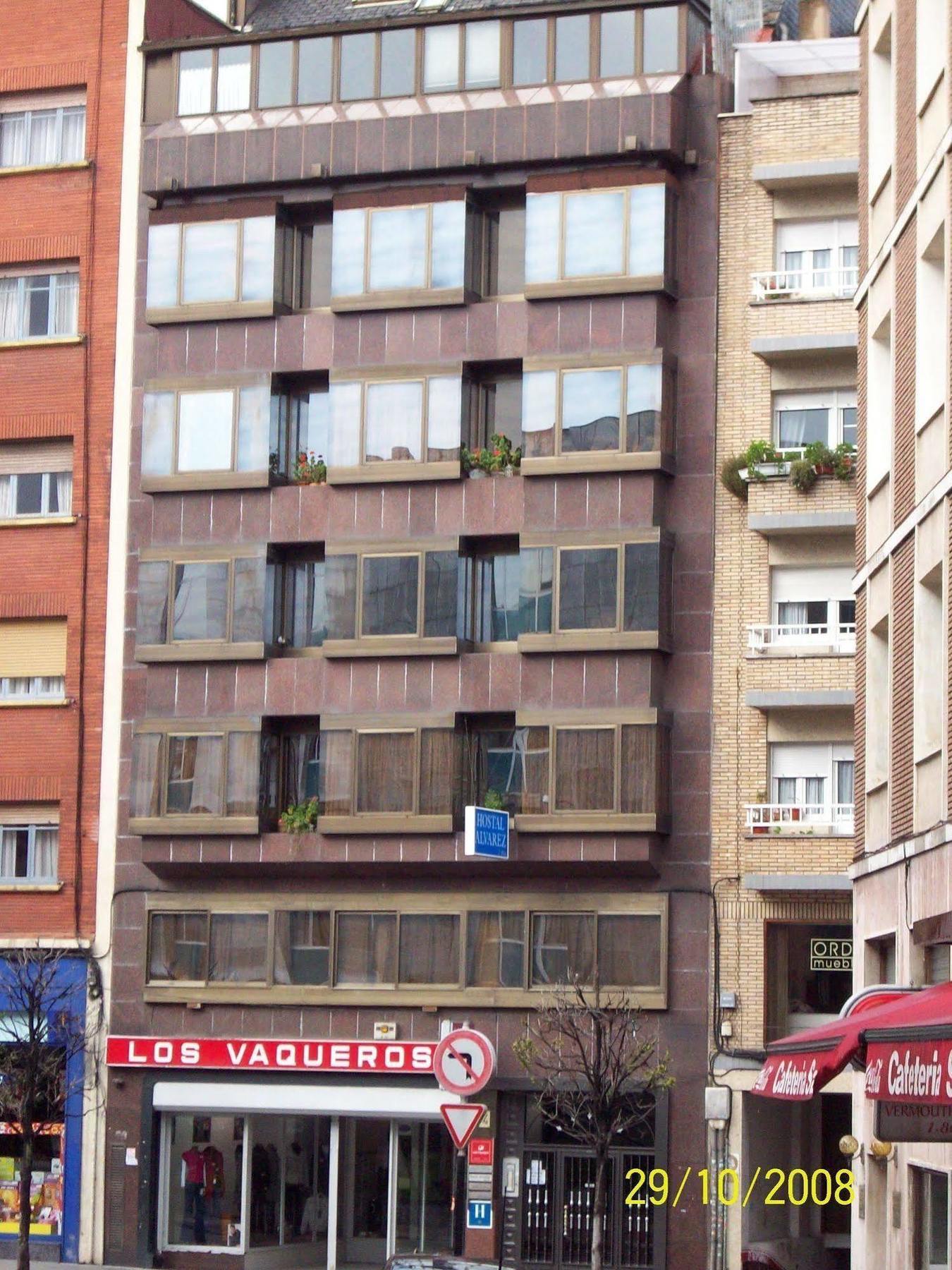 Hostal Alvarez Oviédo Exterior foto