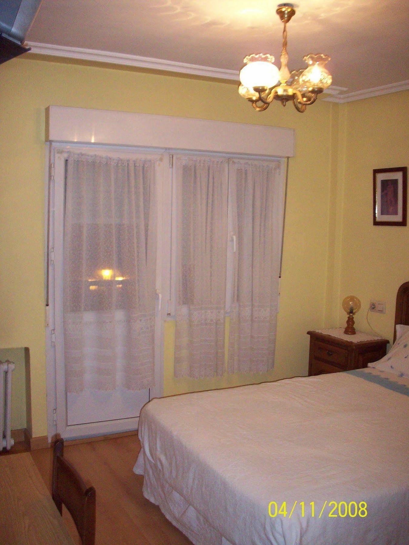 Hostal Alvarez Oviédo Exterior foto