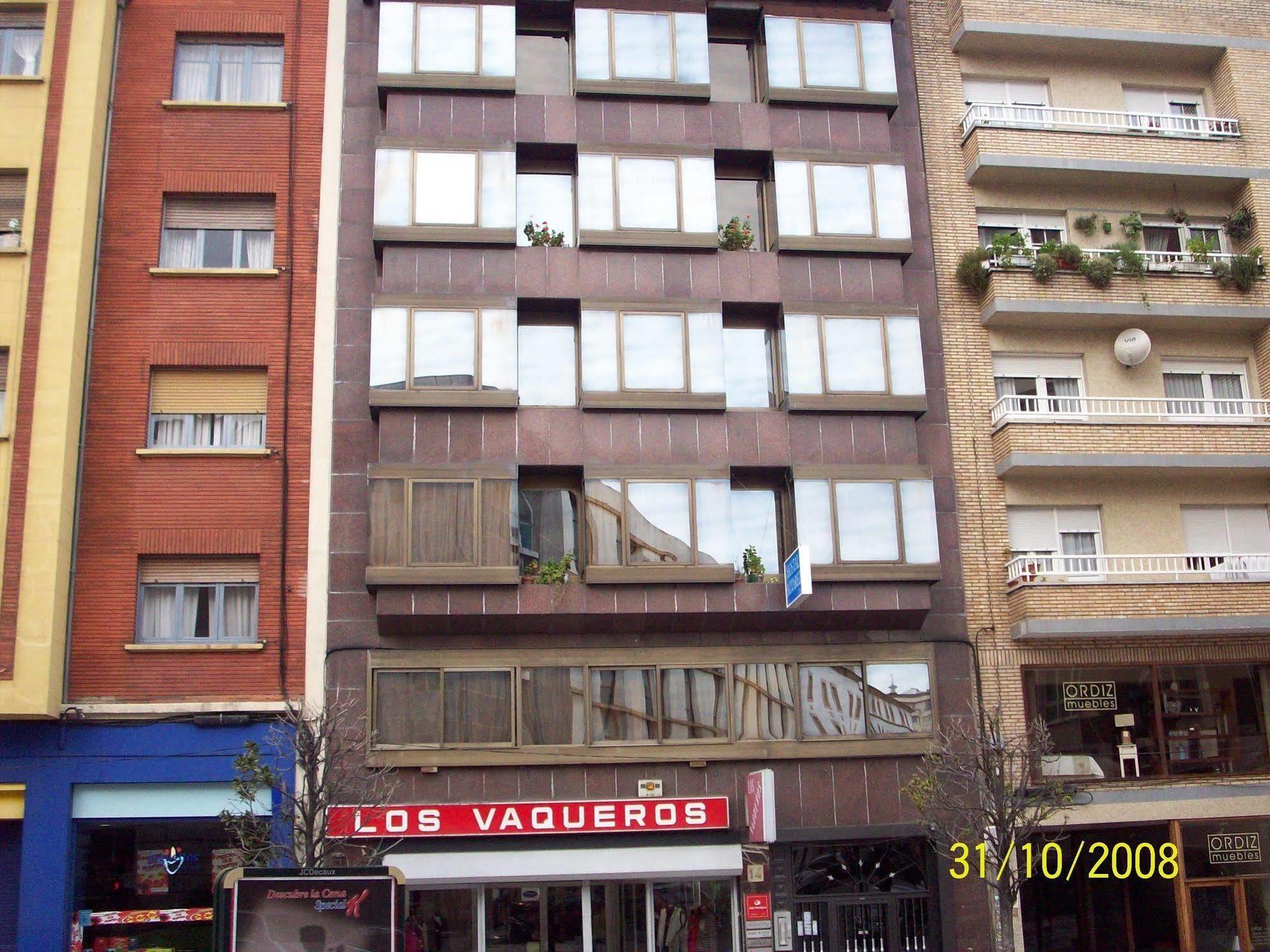 Hostal Alvarez Oviédo Exterior foto